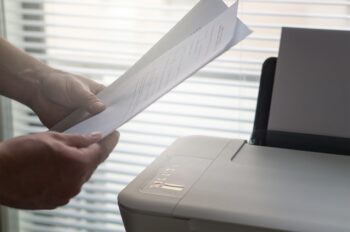 יתרון בהשכרת מדפסת משולבת למשרד